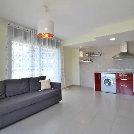 Al20 4 Pax, Playa Fenals, Costa Brava יורט דה מאר